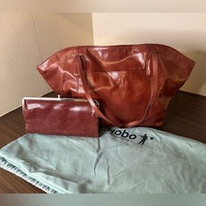 HOBO Leather Tote & Wallet Set Cognac Brown Frame Clutch + Dust Bag BxB